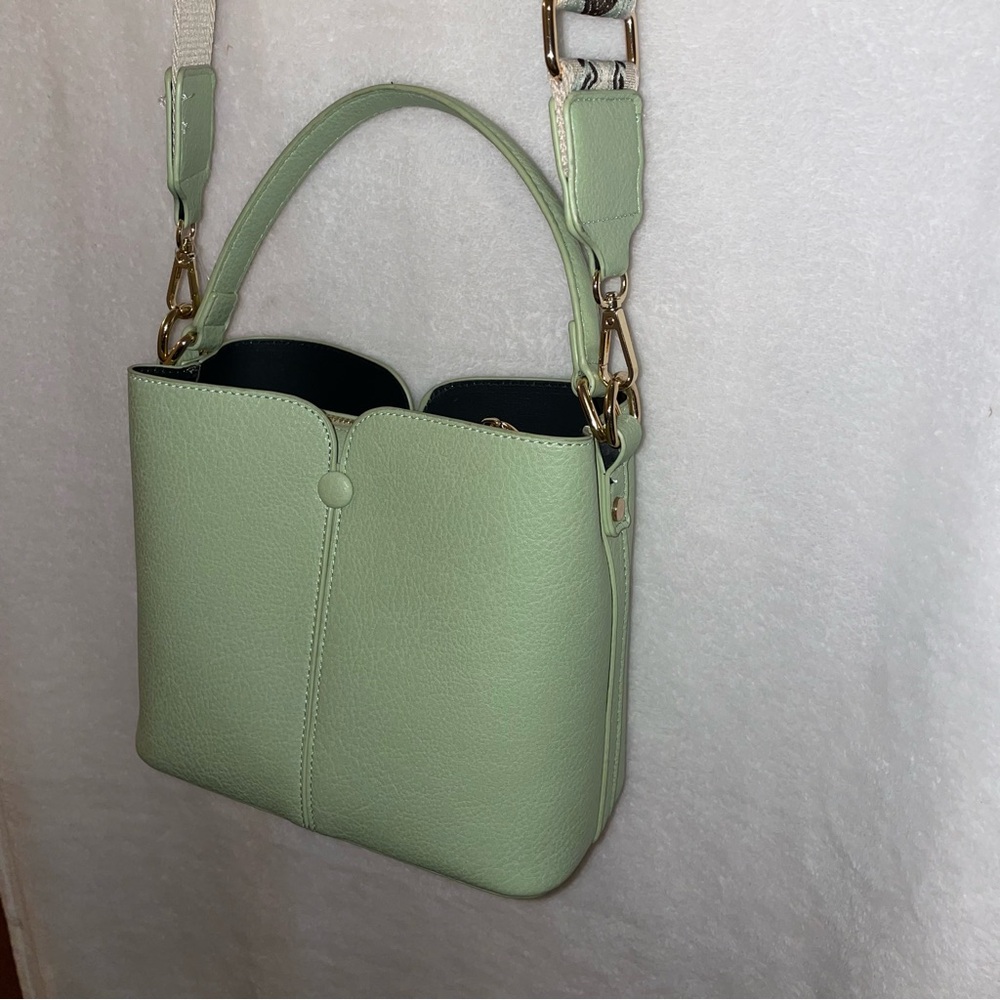 Calin Collection crossbody purse